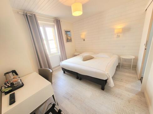 Chambre 3 avec deux lits simples ou lit King size